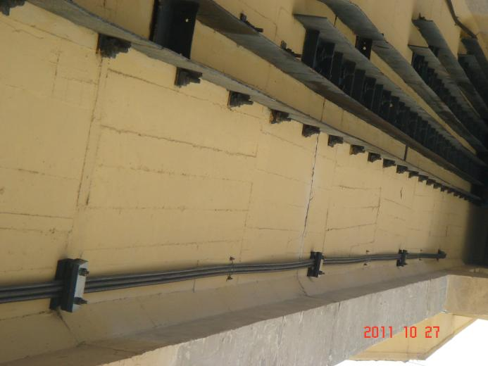 體外預(yù)應(yīng)力加固法